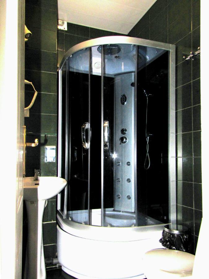 Bella Donna Hotel Chişinǎu Buitenkant foto