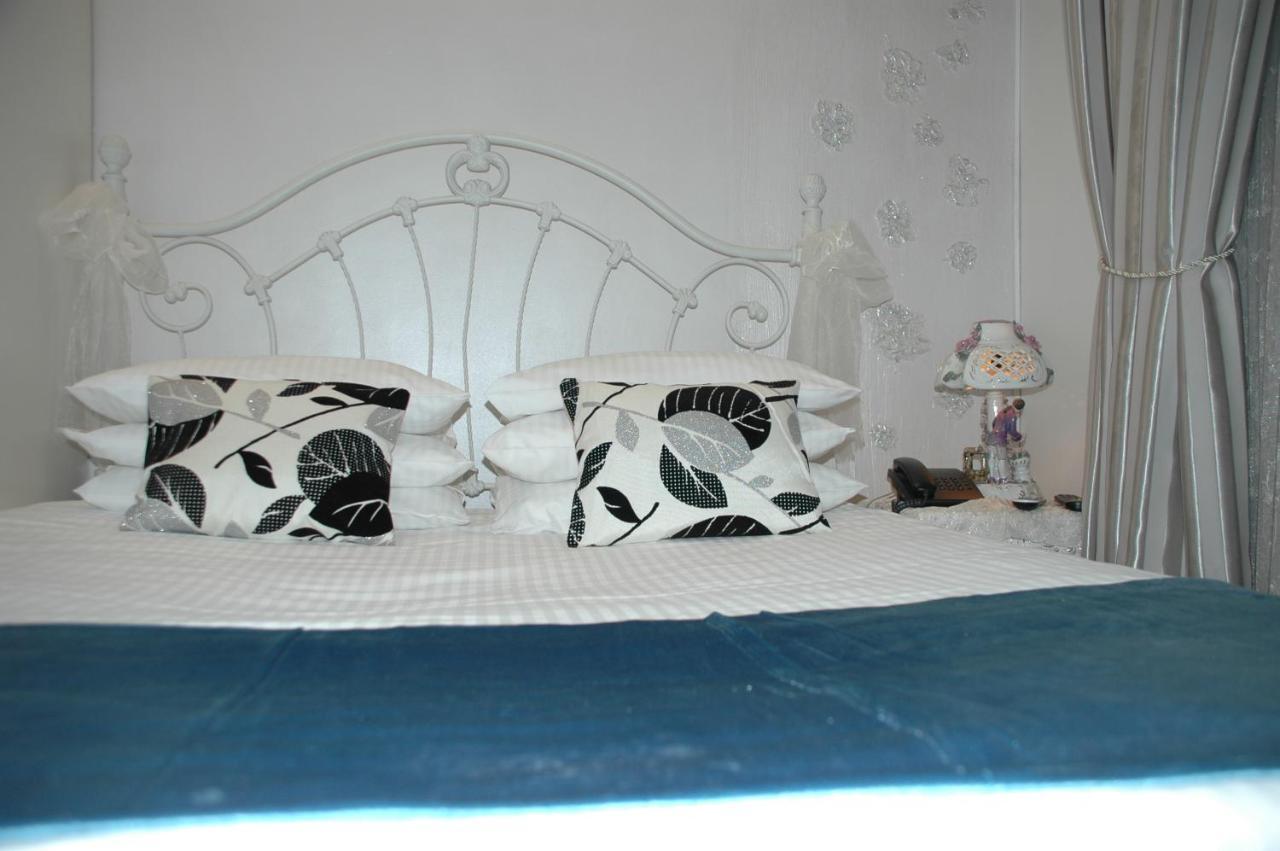 Bella Donna Hotel Chişinǎu Buitenkant foto