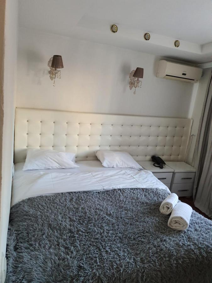Bella Donna Hotel Chişinǎu Buitenkant foto