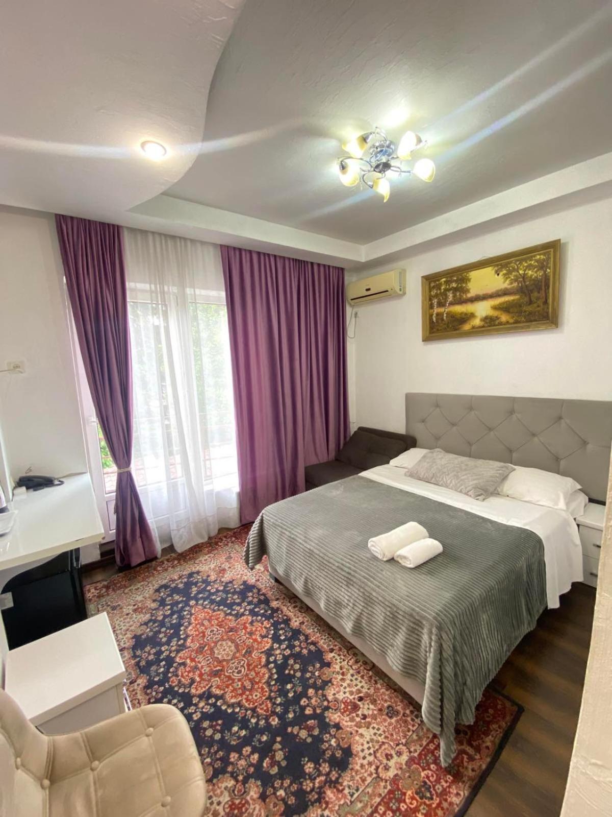 Bella Donna Hotel Chişinǎu Buitenkant foto